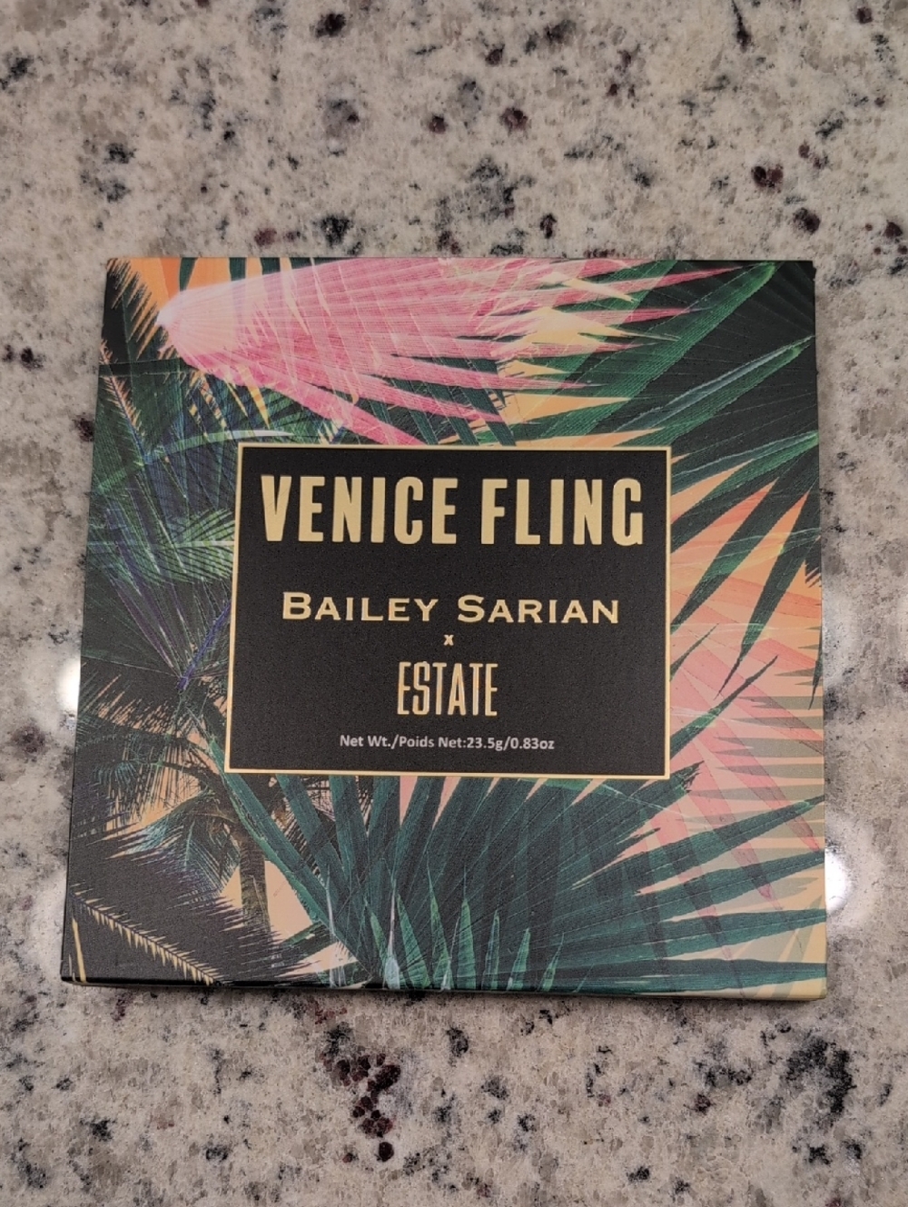 Estate Venice Fling Eyeshadow Palette - Green, Pink, Peach, Black